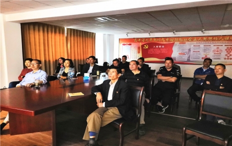 聆聽黨課，增強(qiáng)做好群眾工作的能力和責(zé)任心